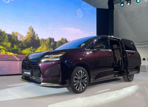 Penantang Innova Zenix Hadir, Wuling Darion EV dan PHEV Resmi Meluncur, Ini Spek Lengkapnya