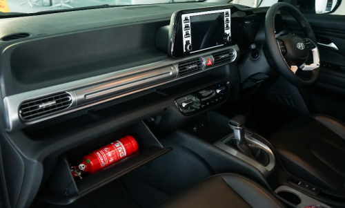 Mobil Terbakar, Jangan Panik! Begini Cara Selamatkan Diri dan Penumpang