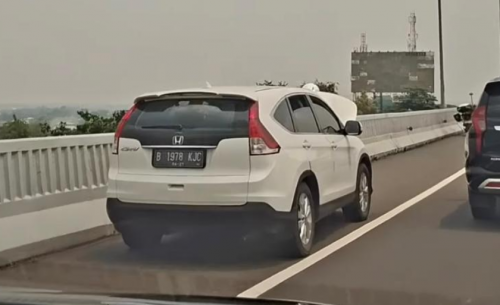 Kehabisan Bensin di Jalan Tol? Jangan Panik, Panggil Layanan Motoris Pertamina Aja!