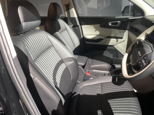 Harga Masih Rahasia, Kia Hadirkan Generasi Terbaru Carens untuk Pasar Indonesia