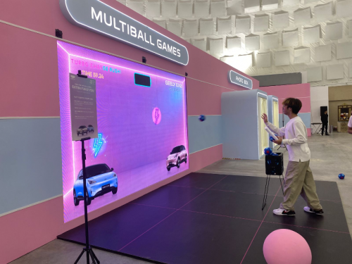 Bernuansa Pink, Acara Geely EX2 di Spike Air Dome Berlangsung Meriah