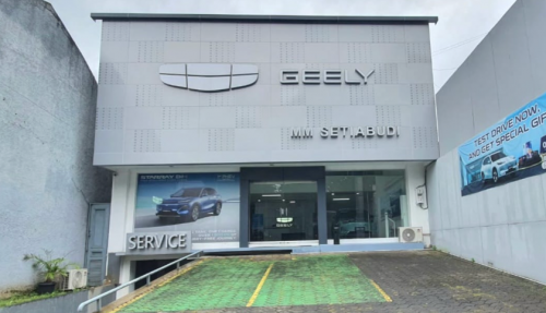 Langsung Resmikan 3 Outlet, Geely Buka Dealer Pertama di Bali, Sekaligus Bandung dan Jakarta Pusat
