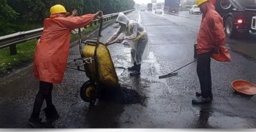 Tenang, Pecah Ban Akibat Jalan Tol Berlubang Bisa Minta Ganti Rugi, Begini Cara Klaimnya!