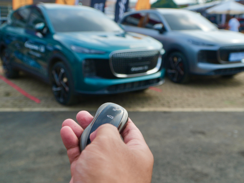 LEPAS L8 Hadirkan Esensi Berkendara Modern di Perkotaan hingga Perjalanan Jauh