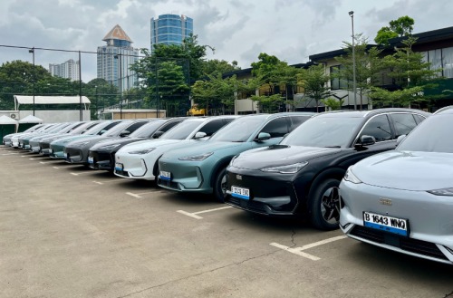 Komunitas EX5IS Kunjungi Booth Geely di IIMS 2026, Hadirkan Pengalaman Berkendara Lebih Personal