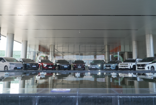 Galeri Foto: Momen Seru Pelepasan OtoHub DriVacation 2026, Solid dan Penuh Tawa