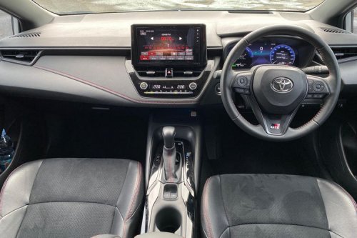 Mengulik Interior Toyota Corolla Altis GR HEV