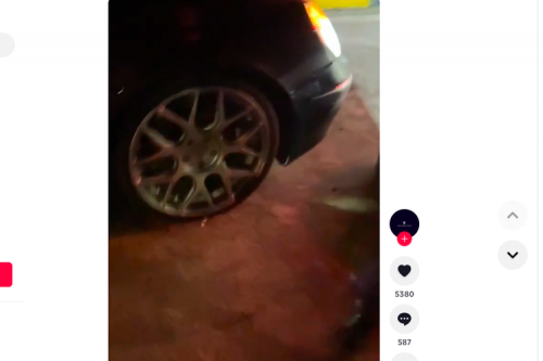 Pelek Pecah Hajar Lubang di Jalan Tol, Pengemudi Ini Klaim Ganti Rugi