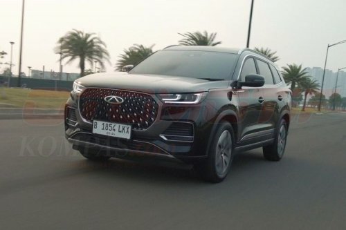 Komparasi Mitsubishi Destinator dengan Chery Tiggo 8