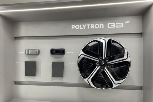 Polytron Buka Showroom Mobil Listrik Pertama di Jakarta