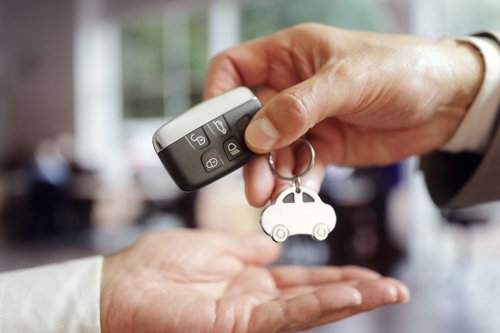 Perang Harga Mobil Baru, Banderol Lelang Mobil Bekas Ikut Anjlok