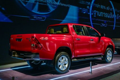 Setengah Abad Evolusi Toyota Hilux