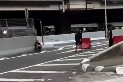 Cara Engine Brake Mobil Matik, Pak Ogah Tutup Exit Tol Rawa Buaya