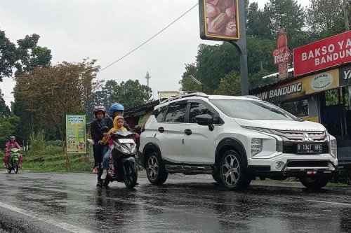 Tekan Pungli di Jalur Puncak, Polisi Rekrut Relawan Pengatur Lalin