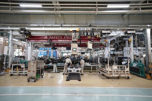 Mitsubishi Fuso Cemas Truk Ilegal China Mengancam Industri Nasional