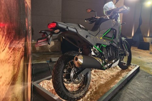 Kawasaki KLE 500 dan KLE 500 SE: Spesifikasi dan Harga Resmi
