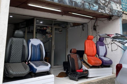 Pasang Sarung Jok LCGC Mulai Rp 1 Jutaan