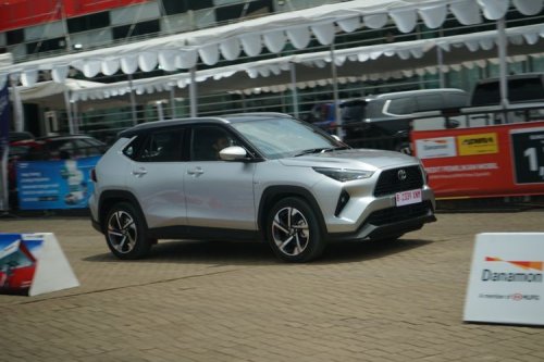 Toyota Yaris Cross G Hybrid EV: Lebih Murah, Masih Nyaman