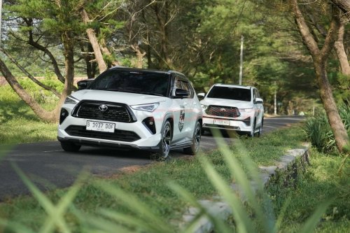 Penjualan Mobil Hybrid Oktober 2025, Mobil Perlu Sesekali Digeber