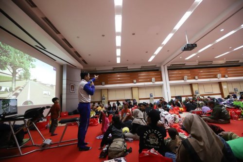 Ribuan Pengguna Motor Honda Berangkat Mudik Bareng