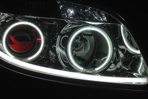 Waspada Risiko Mobil Terbakar Akibat Instalasi Lampu yang Salah