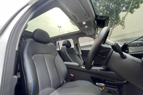 Kupas Interior Jaecoo J5 EV: SUV Listrik dengan Kabin Nyaman