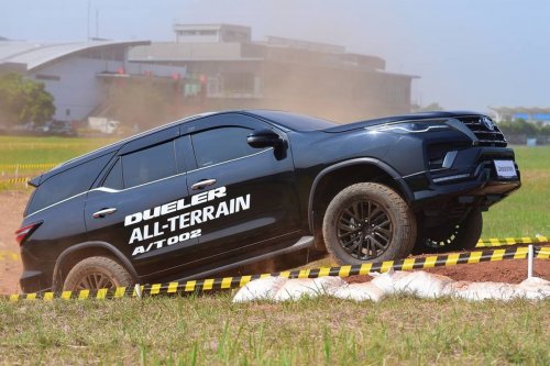 Pilihan Ban Mobil di GJAW 2025, Lengkap Sesuai Kebutuhan Konsumen