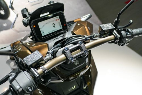 Lihat Detail Ubahan Honda ADV 160 Baru, Bodi Lebih Gagah