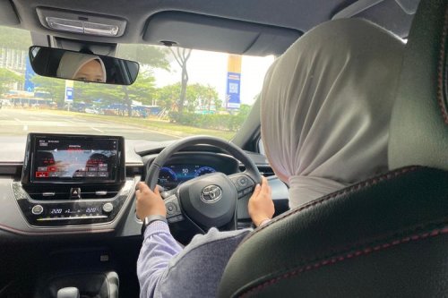 Impresi Berkendara Toyota Corolla Altis GR HEV