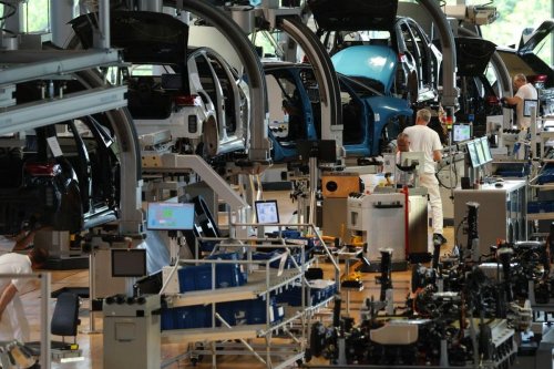 Volkswagen Hentikan Produksi di Pabrik Ikonik Jerman