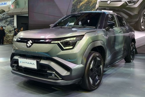 Komparasi Suzuki e-Vitara dan Toyota Urban Cruiser EV