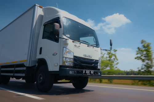 Bukan Hanya Merek India, Agrinas Deal 900 Unit Truk dengan Isuzu