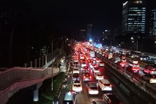 Menghadapi Macet Akibat Hujan dan Banjir, Ini Saran dari Ahli Keselamatan