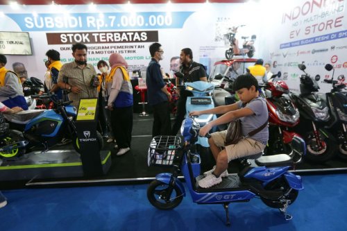 Dana Rp 200 Triliun: Himbara Diminta Dorong Kredit Motor Listrik
