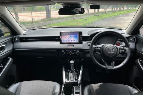 Menilik Kelebihan dan Kekurangan Honda HR-V e:HEV Termurah