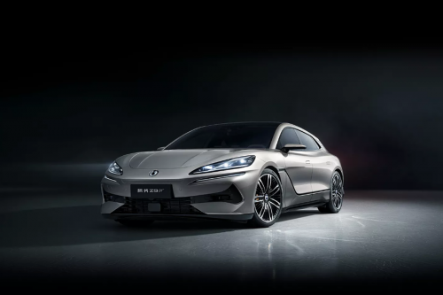 Denza Z9 GT Sudah Bisa Dipesan, Booking Fee Rp 50 Juta