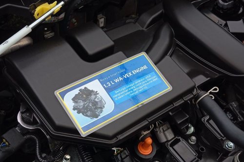 Pengalaman Berkendara Daihatsu Rocky e-Smart Hybrid di Kemacetan