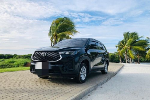 Toyota Innova Zenix HEV dan Wuling Darion PHEV: Mana yang Lebih Baik?