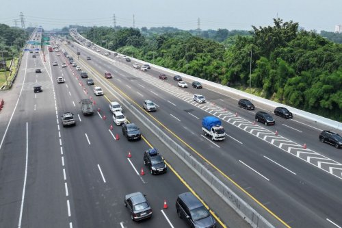 Arus Mudik Natal Padati Tol Trans-Jawa, 290.558 Kendaraan Melintas
