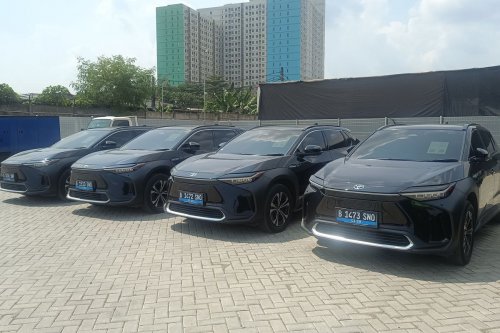 Balai Lelang Masih Kesulitan Jual Mobil Listrik, Sulit Laku