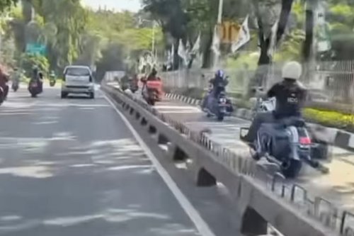 Moge yang Terobos Jalur Transjakarta Kena Tilang ETLE