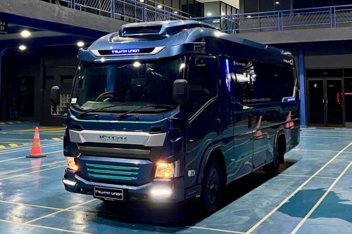 New Triun CX, Microbus Baru Buatan Karoseri Trijaya Union