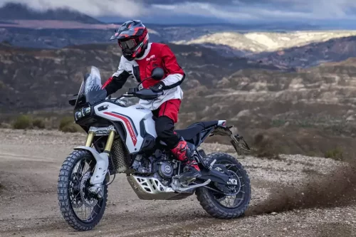 Ducati DesertX 2026: Evolusi Off-Road dengan Mesin V2 890 cc