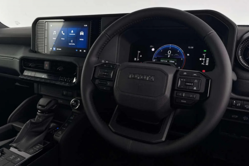 Toyota Jajaki Pasar Kendaraan Niaga Pakai Land Cruiser Prado