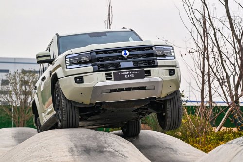 Kehadiran Denza B5 Baru Berstatus Perkenalan