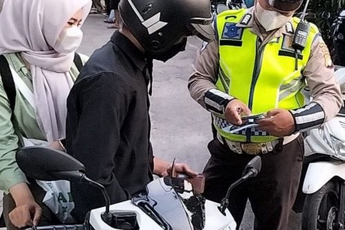 Razia Tertib PKB, Penunggak Wajib Bayar di Lokasi?