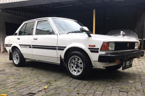 Toyota Corolla DX Lawas Masih Banyak Berkeliaran di Jalan