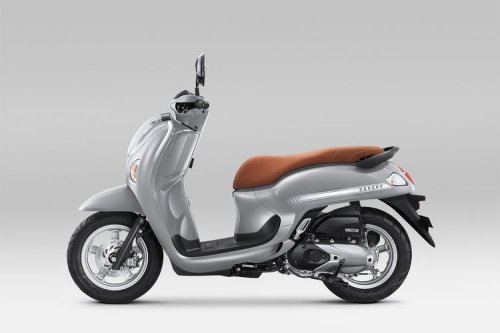 New Honda Scoopy Punya Pilihan Warna Baru, Harga Tak Bergerak