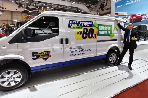 Beli Mobil Listrik Gelora E Subsidi Rp 80 Juta