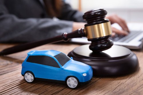 Pasar Lelang Belum Banyak Terima Mobil Listrik